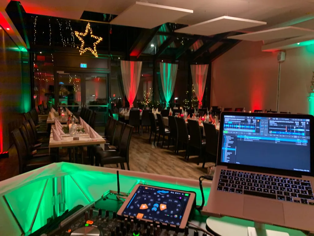 DJ für Weihnachtsfeier