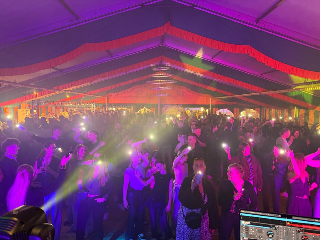 Tanzfläche beim Dorffest Flechtorf